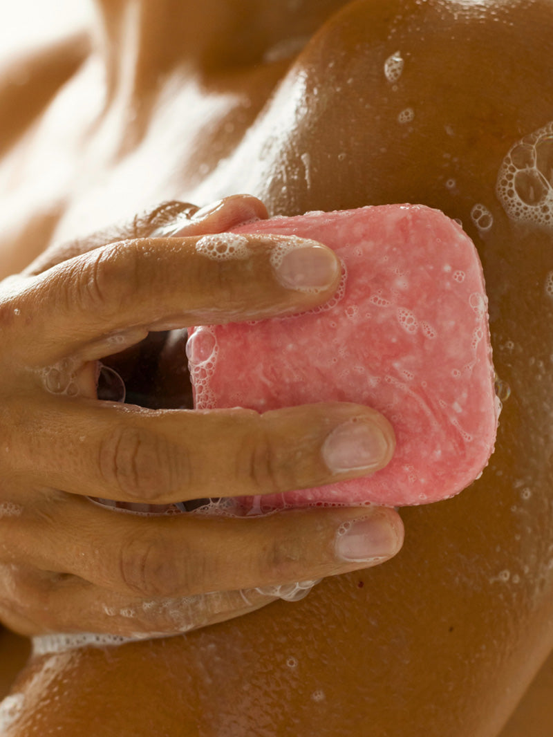 Soap For Globe, kostka myjąca z olejkiem różanym RÓŻA