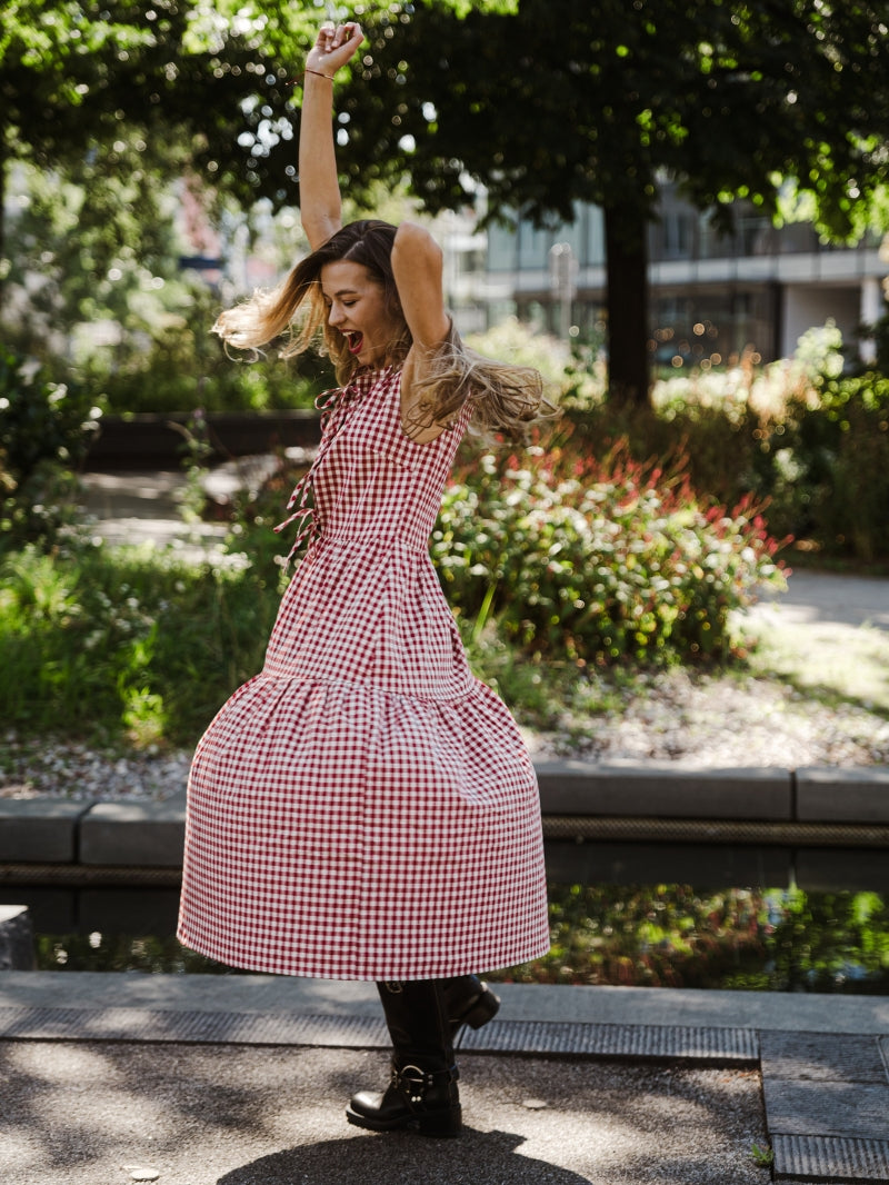 Calma midi dress, Picnic en Sevilla