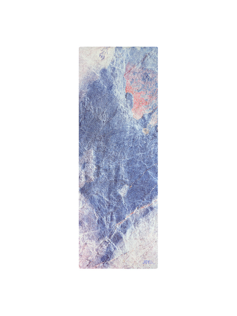 Antypoślizgowa mata do jogi kauczukowa Summer Cliff 3mm - widok na marmurkowy, pastelowy wzór