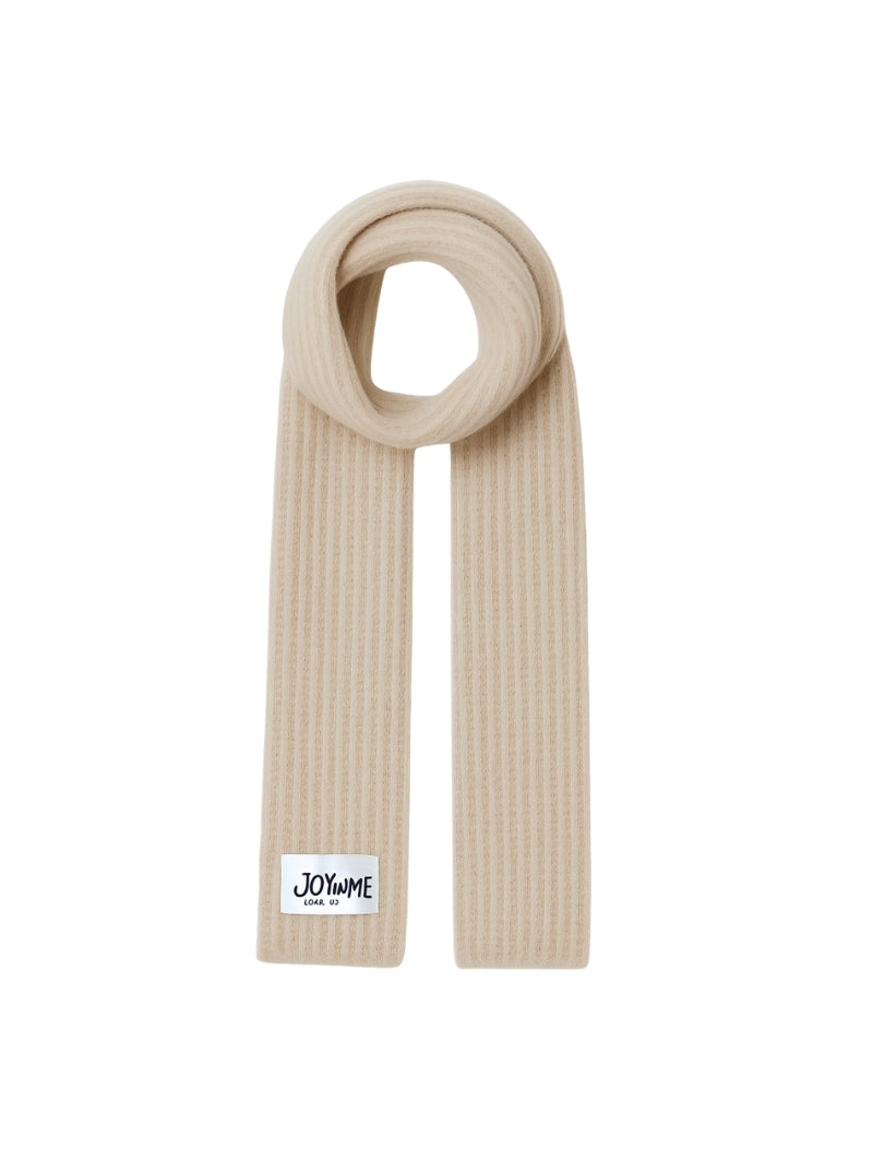 Beżowy damski długi szalik z wełny alpaki i jagnięcej - z naturalnych włókien, delikatny, puszysty meszek i subtelne prążkowanie w kolekcji Cozy Escape