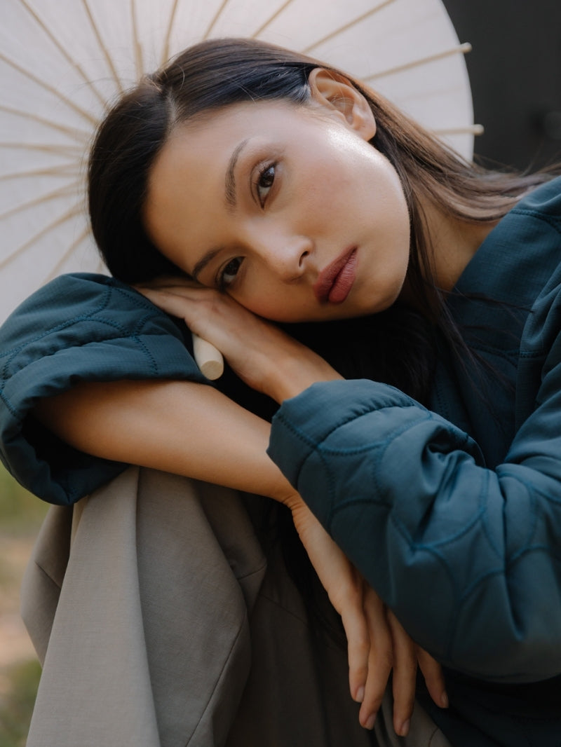 Butelkowa pikowana kurtka damska z wiązaniem Aiko od JOYINME