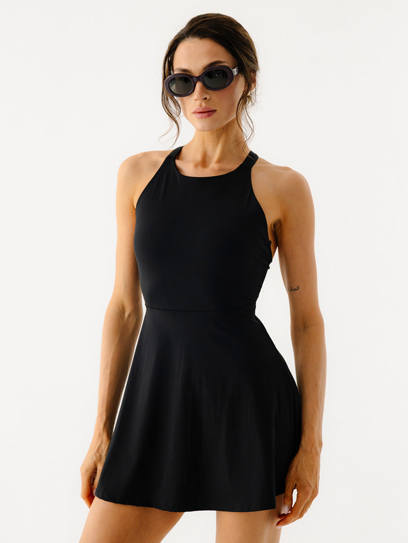 Czarna sukienka tenisowa z zabudowanym dekoltem Riva Black