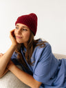 Czerwona damska czapka z wełny merino