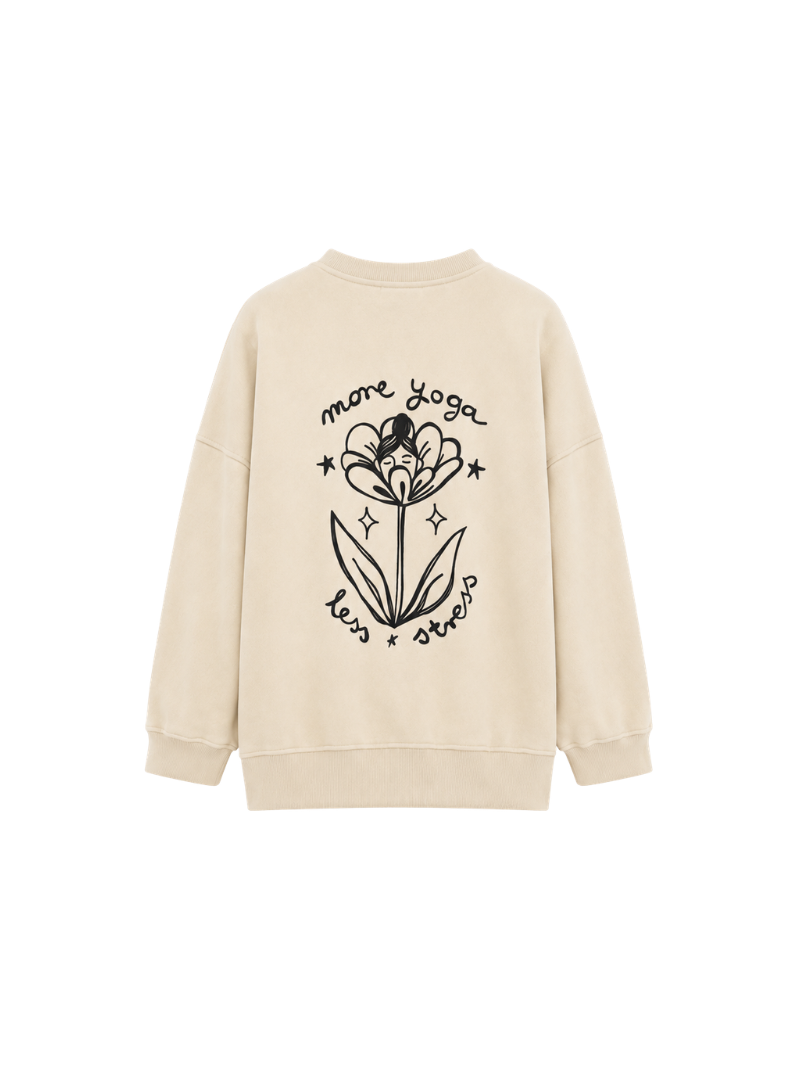 Masełkowa bluza oversize z nadrukiem “more yoga less stress” w kolekcji JOYINME