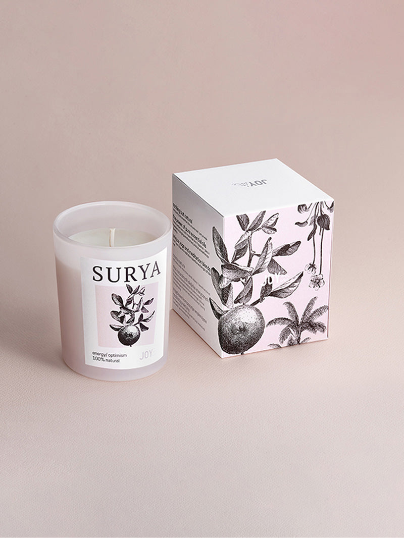 naturalna sojowa świeca do medytacji Surya - świeca z opakowaniem