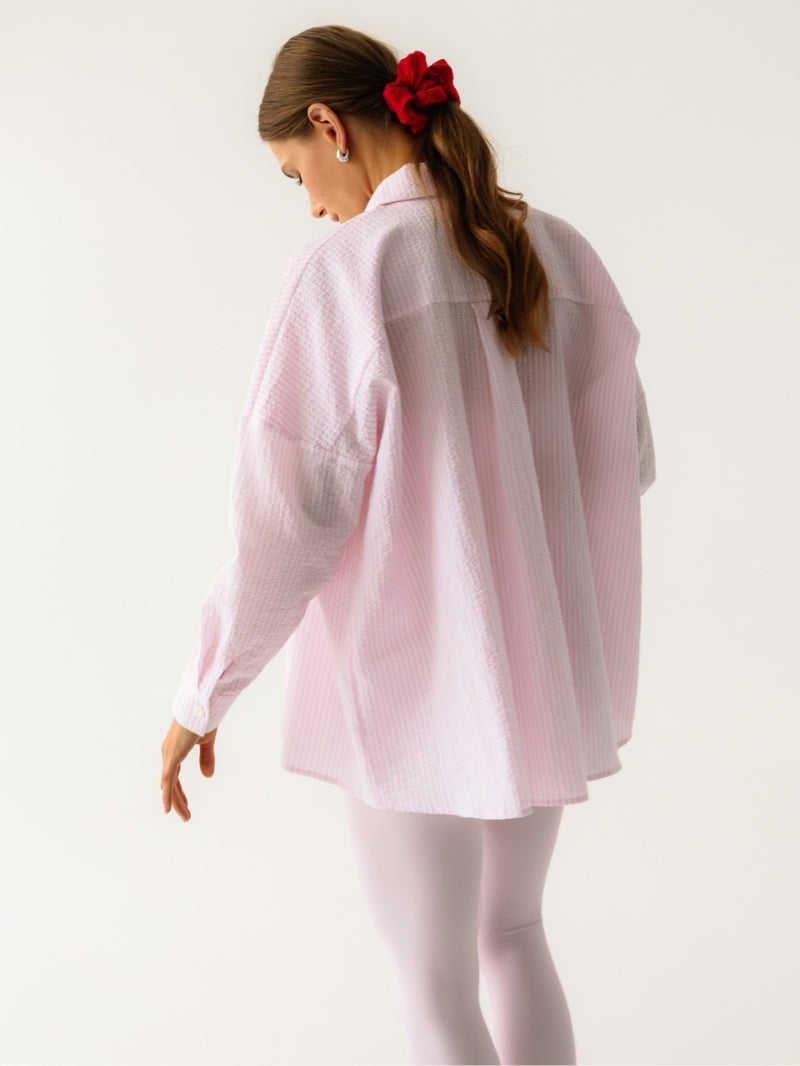 Widok z tyłu na różową koszulę Summer Sky Rosemilk z długim rękawem w zestawie z różowymi legginsami JOYINME - lekki oddychający materiał idealny na wakacje