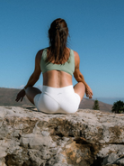 Stanik sportowy Embody Wild Sage do jogi – JOYINME