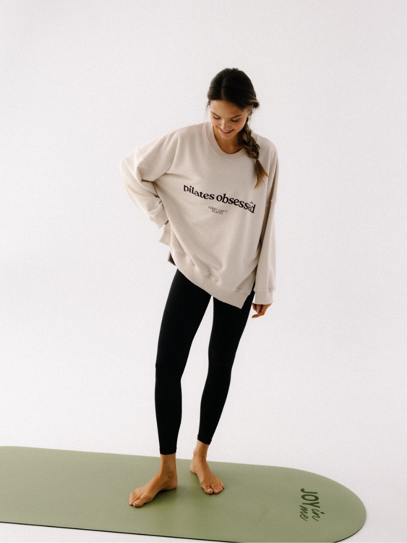 Czarne legginsy do jogi i ćwiczeń Oneness - set z jasną bluzą oversize